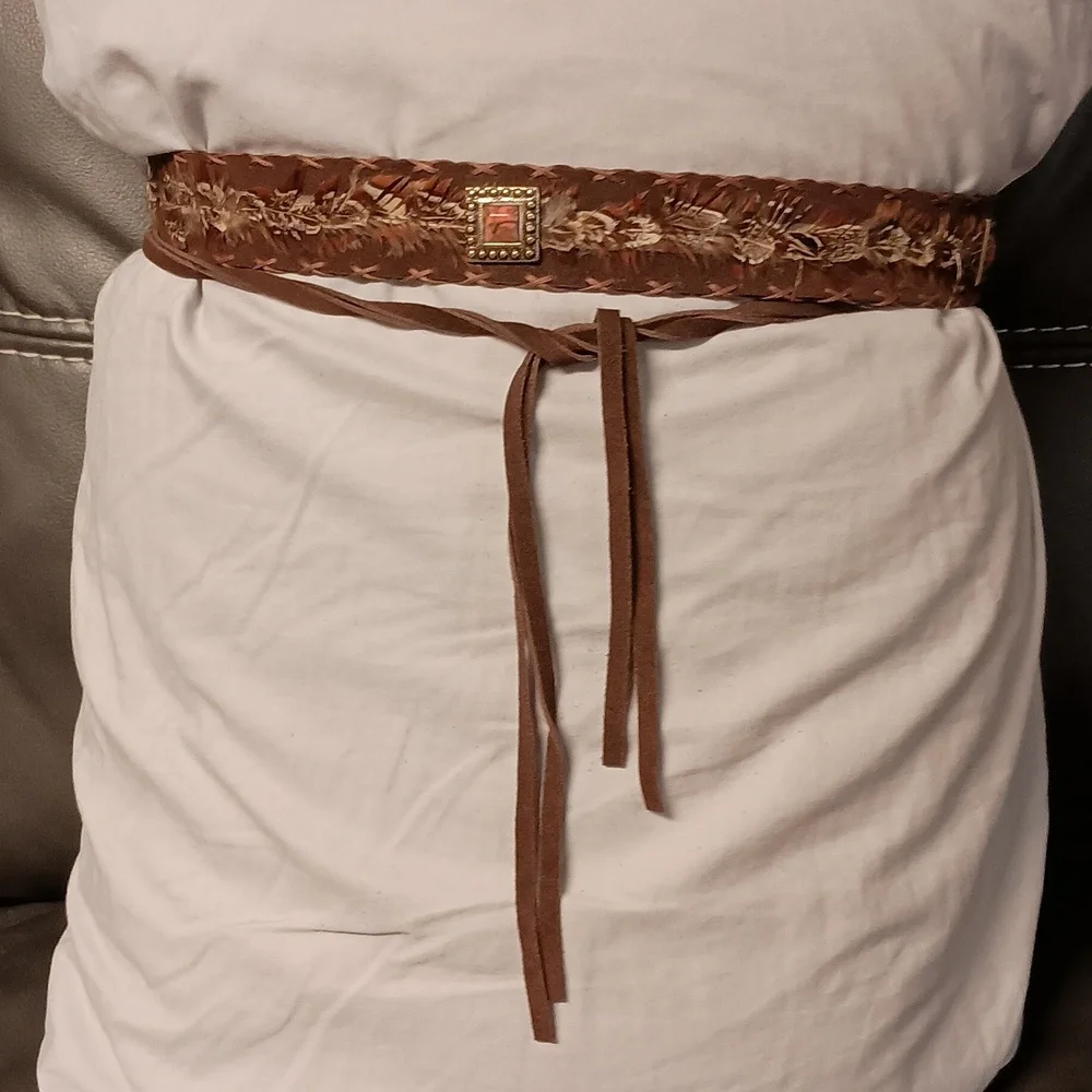 Express brown tie belt leather and feathers Size Large Marbled peach studs Rare - Picture 8 of 9